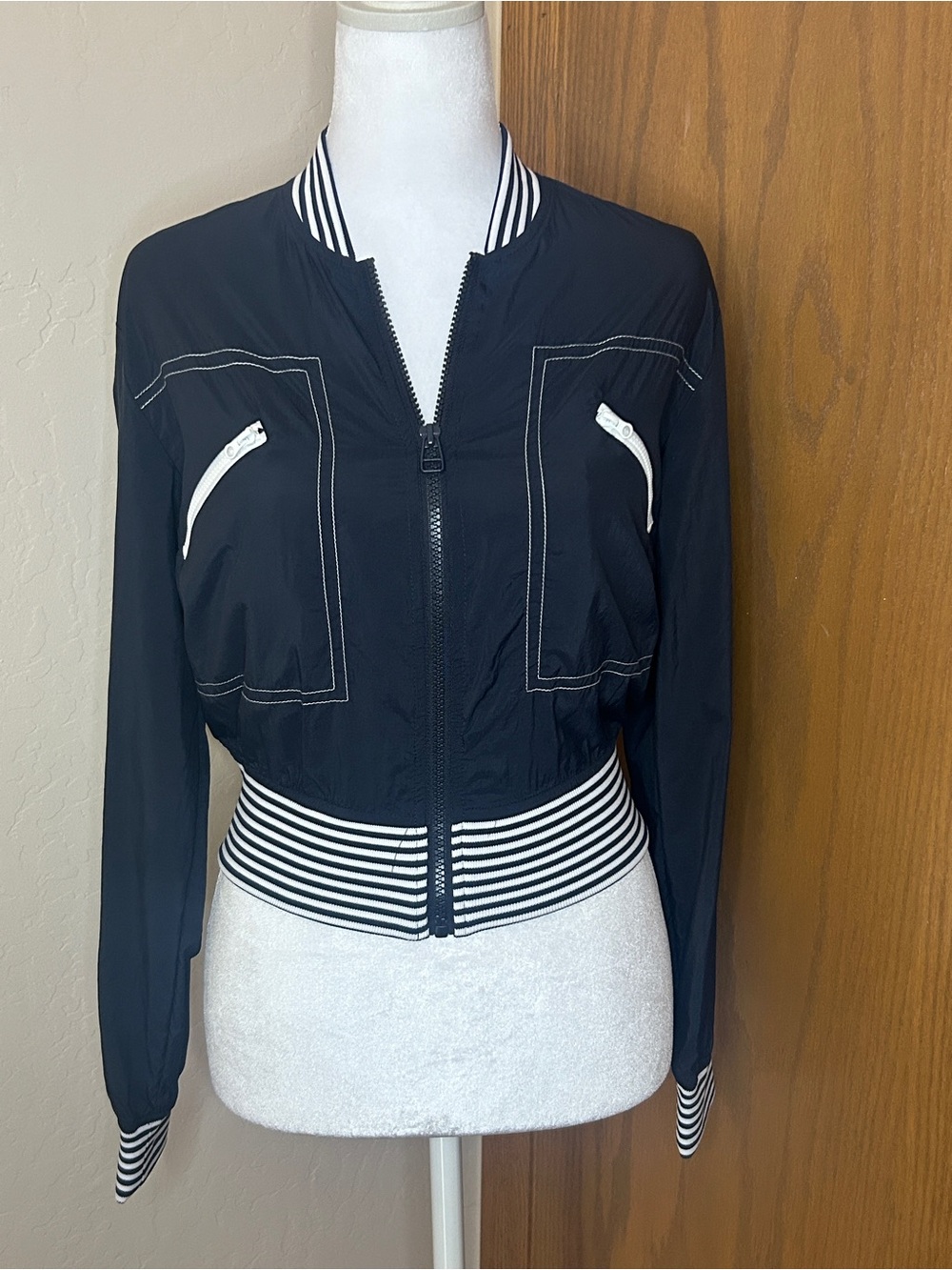 Daily Practice Cropped Bomber Jacket Black & White Zip-Up XXS